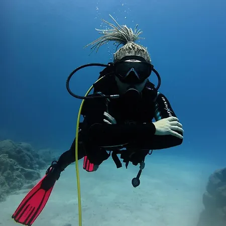 Neptune Dive Club Hotel na wodzie